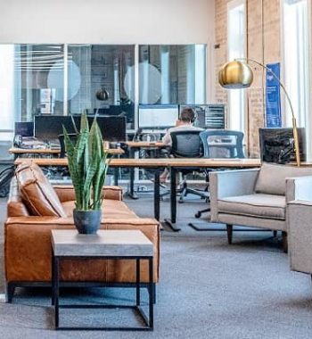 What is office hoteling? : What You Need to Know About This Growing Trend